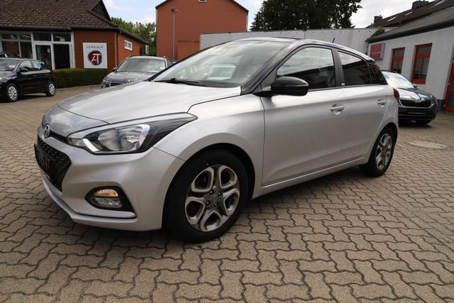 Hyundai i20 1.0l 101PS Automatik YES! Plus - NAVI/RFK/PDC/SHZ/LM/WR 
