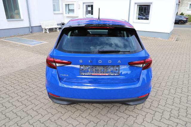 Skoda Fabia Selection 80PS - SHZ/App/Climatronic/LED/PDC/Ladeboden/5J. Garantie 