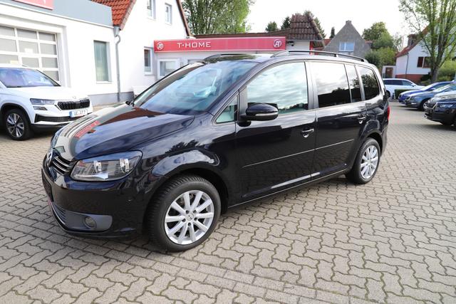 Volkswagen Touran 2.0 TDI 140 PS DSG - PANO/NAVI/AHK/RFK/PDC/SHZ/GRA 