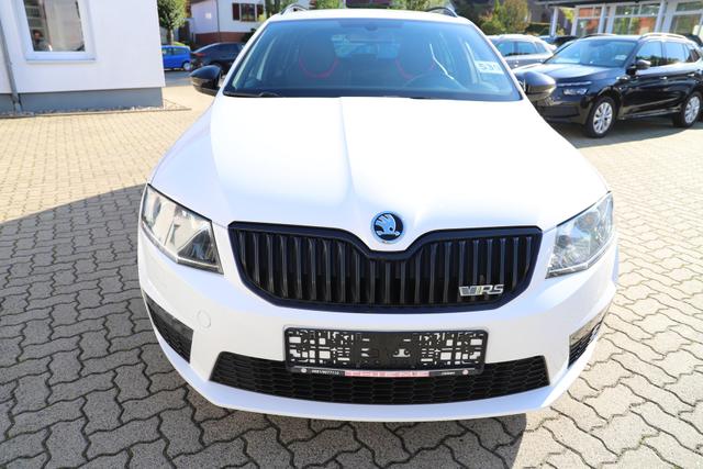 Skoda Octavia Combi RS 2.0l TSI 220 PS - 1.Hd./PDC/GRA/XENON/BLUETOOTH 
