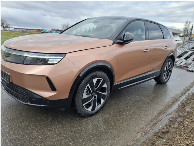 Opel Grandland LONG RANGE 97-kWh-Batterie Ultimate 
