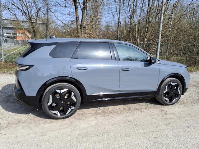 Opel Grandland LONG RANGE 97-kWh-Batterie Ultimate 