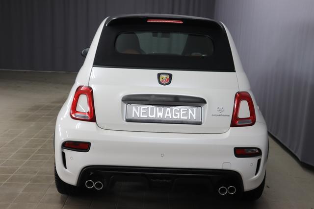 595 Cabrio MY20-Competizione 1.4 T-Jet 132 KW (180PS)			227 - Iridato Weiß	495 - Integral-Sportsitze Leder Braun/Schwarz (Teilflächen in Lederoptik), Verdeck Schwarz		