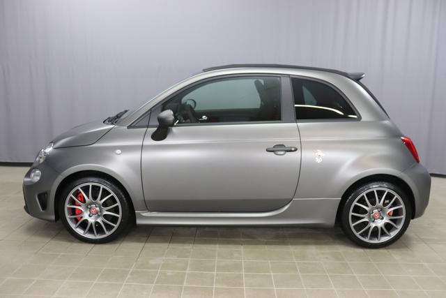 595 Cabrio MY20-Competizione 1.4 T-Jet 132 KW (180PS)			708 Asfalto Grau Matt	402 - Integral-Sportsitze Leder Schwarz (Teilflächen in Lederoptik), Verdeck Schwarz		