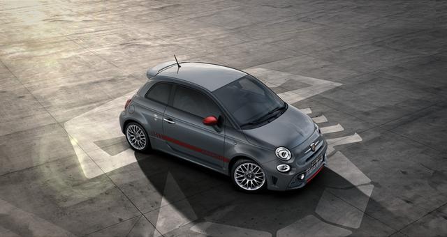 Abarth 595 MY20-1.4 T-Jet 107 KW (145PS)			735 Pista Grau	Integral Sportsitze Stoff Schwarz ohne Aufpreis		
