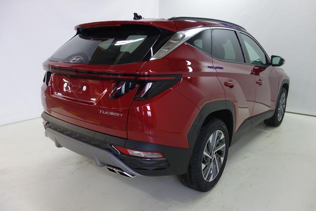 Tucson NX4 Smart Line 1,6 CRDi 2WD t1ds0-P1-O3 Sunset Red RP