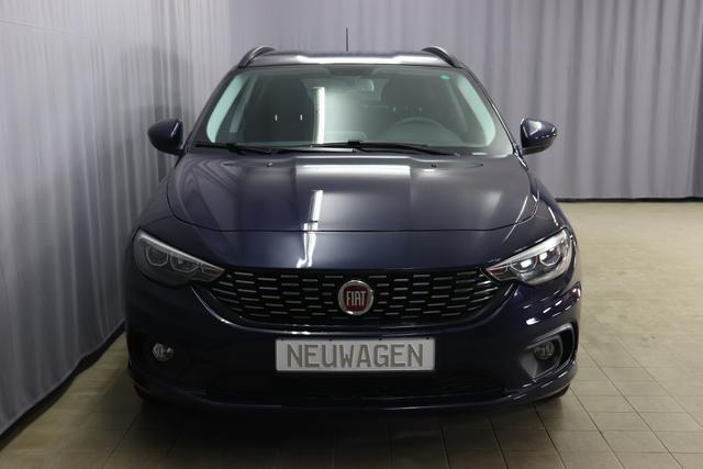 Fiat Tipo SW Lounge 1,4 120PS E6D 5TÜRIG 717 Mediterraneo Blau	645 Dunkle Farben mit Einsätzen in Schwarz und Doppelnaht	