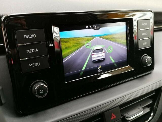 Front assist skoda