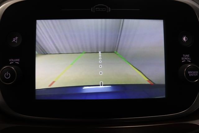 1.0 Firefly Turbo Benzin 4x2 YACHT CLUB CAPRI 88kW (120PS) 888 Venezia Blau