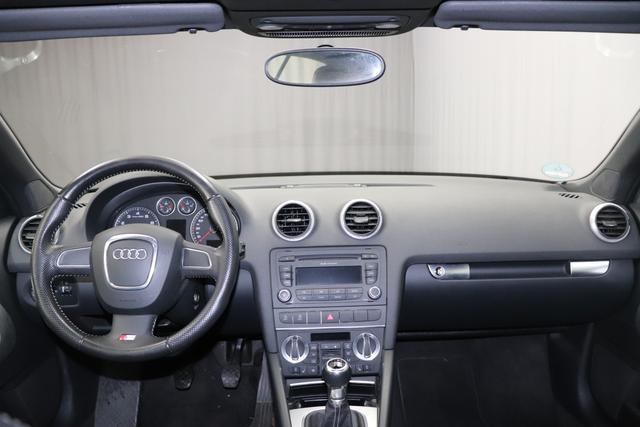 Audi A3 Cabrio 1.2 TFSI S Line Sportpaket /Benzin 1.2 77kW Schalter Brillantschwarz Teilleder Schwarz