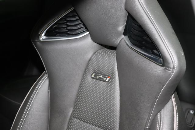 Opel Insignia Grand Sport 4x4 Diesel 2.0 154kW Automatik Silber Leder