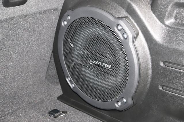 2,0 ATX 265 MY21 Wrangler Unlimited Rubicon 4-Türer "Rechnung da 25 1 2022 NAO bez. 11 02 2022" Black uni PX8 5CA 1AL + 211 Leder schwarz "0ZT + LMS Sicherheits-Paket JPM 211 Leder schwarz inklusive Sitzheizung vorn AAN Technologie-Paket AD6 LED Lightning Group mit LED-Hauptscheinwerfer, ADH Lichtmaschine / Batterie mit erhöhter Kapazität AFB Dachhimmel mit zusätzlicher Geräuschdämmung LSB Alarmanlage CWA MOPAR® Allwetter-Fußmatten RDG GLOBAL TELEMATICS BOX MODULE (TBM) HT1 Hardtop in schwarz AWS Raucherpaket GCD abgedunkelte Scheiben XNY Offroad Frontkamera"