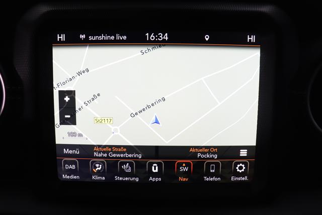 "2.0 4xe Sahara Plug-In Hybrid 280 (380) 8-Stufen- Automatikgetriebe"Granite Crystal Metallic PAU 5CD TCV + 211 Leder BRAUN "AFF+212+JPM Overland-Paket 0ZT+LMS Sicherheits-Paket AD6 LED Lightning Group mit LED-Hauptscheinwerfer AAN Technologie-Paket AHT Lichtmaschine / Batterie mit erhöhter Kapazität AFB Dachhimmel mit zusätzlicher Geräuschdämmung6 LSB Alarmanlage CWA MOPAR® Allwetter-Fußmatten XNY Off-Road Frontkamera RDG GLOBAL TELEMATICS BOX MODULE (TBM) XC3 MOPAR® Haltegriffe Wrangler/ Wrangler Unlimited 5CD Granite Crystal RTR E Call SOS klic"