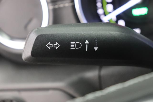 "2.0 4xe Sahara Plug-In Hybrid 280 (380) 8-Stufen- Automatikgetriebe"Granite Crystal Metallic PAU 5CD TCV + 211 Leder BRAUN "AFF+212+JPM Overland-Paket 0ZT+LMS Sicherheits-Paket AD6 LED Lightning Group mit LED-Hauptscheinwerfer AAN Technologie-Paket AHT Lichtmaschine / Batterie mit erhöhter Kapazität AFB Dachhimmel mit zusätzlicher Geräuschdämmung6 LSB Alarmanlage CWA MOPAR® Allwetter-Fußmatten XNY Off-Road Frontkamera RDG GLOBAL TELEMATICS BOX MODULE (TBM) XC3 MOPAR® Haltegriffe Wrangler/ Wrangler Unlimited 5CD Granite Crystal RTR E Call SOS klic"