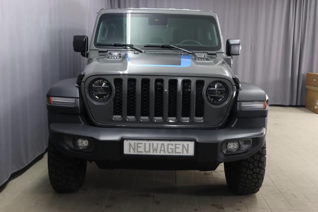 Jeep Wrangler Unlimited Rubicon 2,0 280KW MY23, Plug-In Hybrid, AEN DUAL TOP, Sicherheits-Paket, Dachhimmel mit zusätzlicher Geräuschdämmung, Alarmanlage, LED-Hauptscheinwerfer, Offroad Kamera 