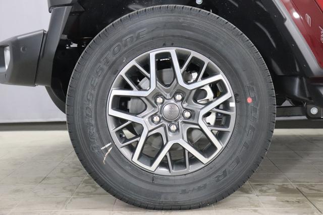 2.0 4xe Sahara Plug-In Hybrid 280 (380) 8-Stufen- Automatikgetriebe Snazzberry Leder Schwarz