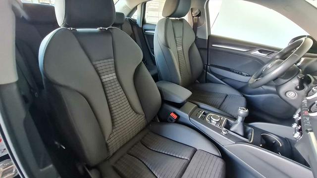 Audi A3 Limousine 1,5 TFSI Garantie Sport NAVI XENON PDC S 