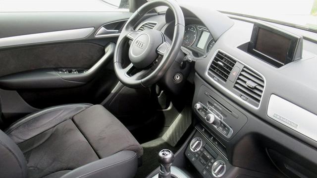 Audi Q3 2,0 TFSI quattro Garantie KA LEDER PDC SHZ XENON 