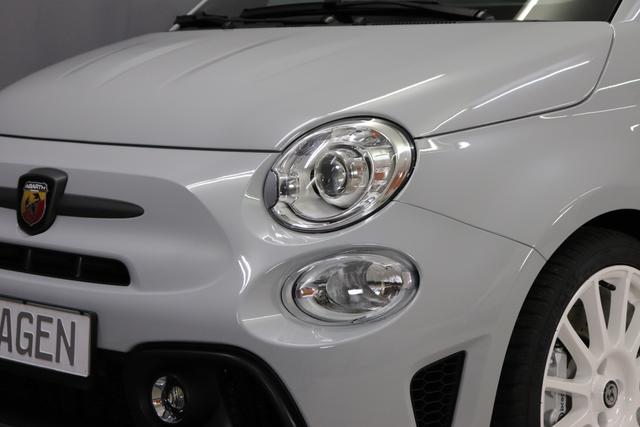 1506 695 Esseesse 1.4 T-Jet 132kW (180PS) 676 - Campovolo Grau 020 - Rennsport Schalensitze "Sabelt® Racing"Schwarz mit "One of 695" Stickung Grau