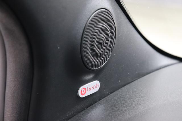 1506 695 Esseesse 1.4 T-Jet 132kW (180PS) 676 - Campovolo Grau 020 - Rennsport Schalensitze "Sabelt® Racing"Schwarz mit "One of 695" Stickung Grau