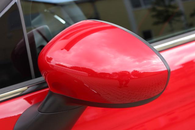 Modell 2022 500 Limousine 1.0 Hybrid 51kW (69PS) Uni Sonderlackierung Passione Rot (111) 338 Stoff Fiat Monogramm "195 Rücksitzlehne geteilt 499 Reifenreparaturkit „Fix&Go“ Nicht inseriert so habt ihr Verhandlungsspielraum 20G SKY PAKET"