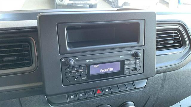 Renault Master III 2,3 dCi 3 Sitzer L2H2 Klima Radio Bluetooth 