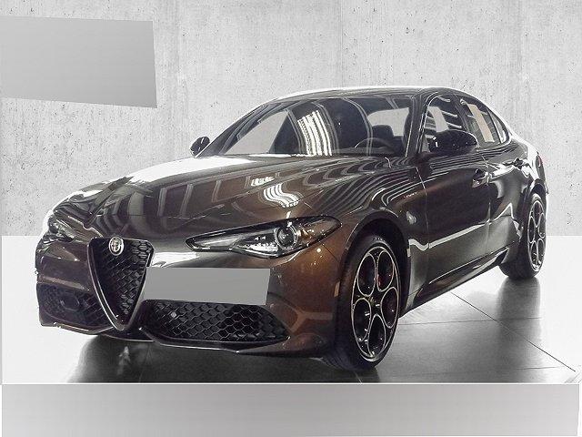 Alfa Romeo Giulia - VELOCE - 2.0T PREMIUM-PAKET ASSISTENZ