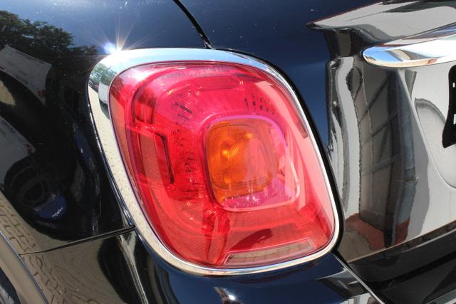 Fiat 500X LOUNGE 1,4 103KW Navigation, Parksensoren hinten, verdunkelte Scheiben ab B Säule, Licht und Regensensor, Doppelter Ladenboden uvm. 