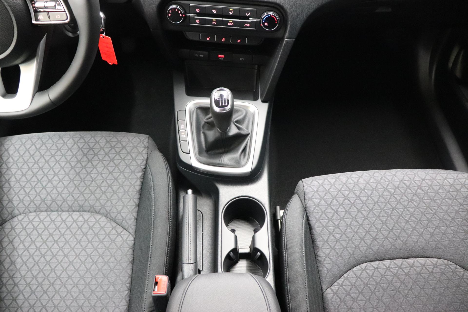 Kia Ceed Sportswagon Silver 1.0 T-GDI 74 kW (101 PS) Klimaanlage, Radio, DAB,  Sitzheizung, Lenkradheizung, Bluetooth, Freisprecheinrichtung, Lichtsensor, Einparkhilfe  hinten, Tempomat, Frontkolisionswarner, Spurfolgeassistent, uvm.