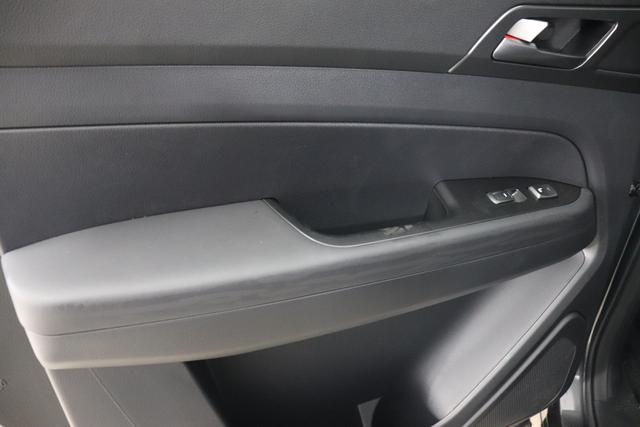 Ssangyong Grand Musso Style 2.2 Diesel 148kW ACM-Marble Grey Leder Schwarz