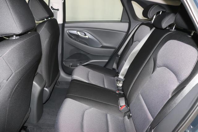 Hyundai i30 FL 1.5 Comfort, CP MY22Dark Teal Stoff Serie Schwarz / Grau, Beispielbilder, ggf. teilweise mit Sonderausstattung