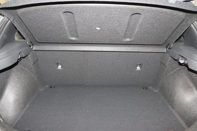 Hyundai i30 FL 1.5 Comfort, CP MY22Dark Teal Stoff Serie Schwarz / Grau, Beispielbilder