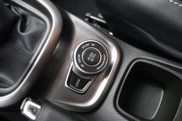Suzuki Vitara GLX 1.4 Boosterjet 96kW Allgrip 4WDGalactic Gray Metallic	Polsterung SUZUKI-TEX Mikrofaserstoff
