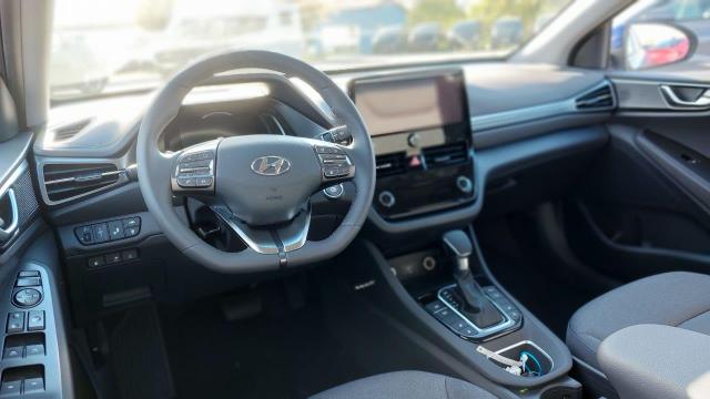 Hyundai IONIQ PLUG-IN HYBRID 1.6 GDI 6-Gang-DCT 104 kW (141 PS) ADVANTAGE-PAKET, Radio-Navigationssystem, Display, 10,25-Zoll-Farb-Touchscreen, 17-Zoll-Leichtmetallfelgen, Smart-Key-System inkl. Start-/Stopp-Knopf, Innenspiegel automatisch abblendend, Voll-LED-Scheinwerfer uvm 