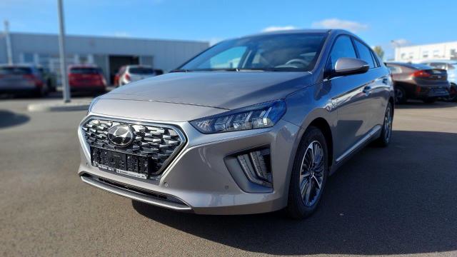 Lagerfahrzeug Hyundai IONIQ - PLUG-IN HYBRID 1.6 GDI 6-Gang-DCT 104 kW (141 PS) ADVANTAGE-PAKET, Radio-Navigationssystem, Display, 10,25-Zoll-Farb-Touchscreen, 17-Zoll-Leichtmetallfelgen, Smart-Key-System inkl. Start-/Stopp-Knopf, 	Innenspiegel automatisch abblendend, Voll-LED-Scheinwerfer uvm