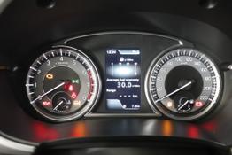 Suzuki Vitara 1.4 Hybrid 2WD 129PS ComfortAtlantis Türkis Pearl Metallic	Stoff	