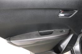 Suzuki Vitara 1.4 Hybrid 2WD 129PS ComfortGalactic Gray Metallic/ Dach Cosmic Black Pearl	Stoff	