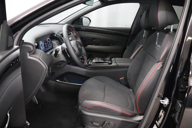 Hyundai Tucson 1.6 PHEV 265PS 6AT 4WD N-Line Phantom Black Alcantara "Navigationssystem Sitzbelüftung vorne KRELL® Soundsystem Sitzheizung vorne und hinten Lenkradheizung Panoramadach "