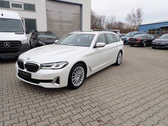 BMW 5er Touring - 520 d Luxury Line*HeadUp*UPE 75.430*Pano