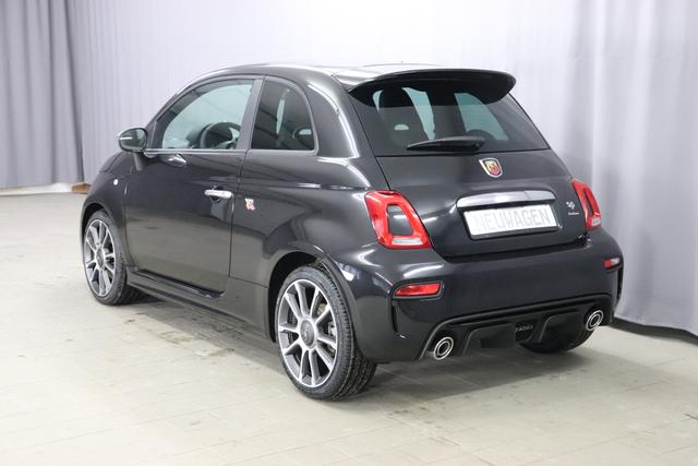 MY22 595 1.4 T-Jet 121 kW (165 PS) 876 Scorpione Schwarz 557