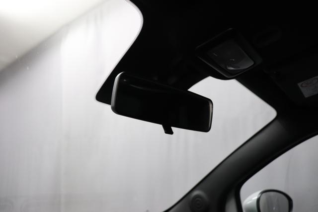 595 Turismo MY22 1.4 T-Jet 121kW (165 PS) 676 - Campovolo Grau 378- Integral-Sportsitze Stoff Schwarz "3L2 Linea F595 3L4 Tech Paket 3L5 Style Paket 499 Reifenreparaturset Kit ""Fix&Go"" 9SV"