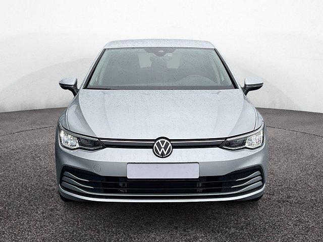 Volkswagen Golf - 8 eTSI DSG LIFEACCNAVIKAMERALIGHTASSIST