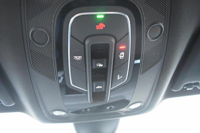 Audi Q5 Pro Line S tronic Automatik. 