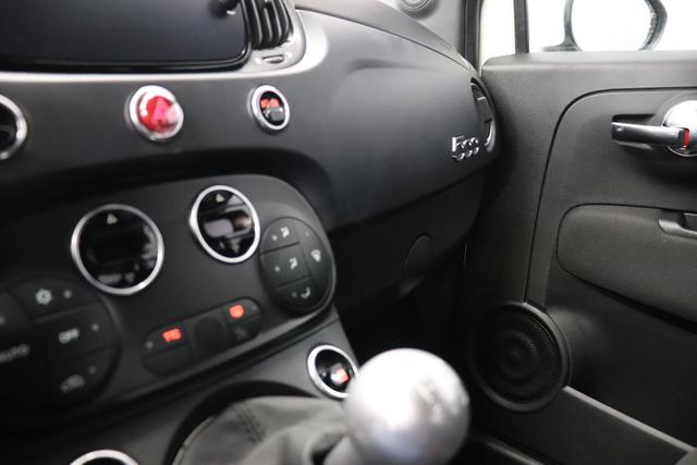 595C Turismo MY22 1.4 T-Jet 121kW (165 PS)268 - Gara Weiß 379- Integral-Sportsitze Stoff Schwarz/Verdeck Schwarz "3L2 Linea F595 3L4 Tech Paket 499 Reifenreparaturset Kit ""Fix&Go"" 5CA Gara Weiß 925 Windschott 9SV"