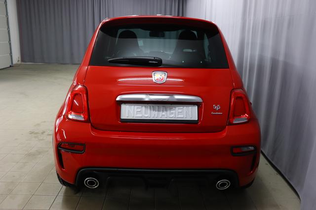 MY22 595 1.4 T-Jet 121 kW (165 PS) Dual 111 - Passione Rot 557 - Integral-Sportsitze Leder Schwarz "3L0 Linea 595 Turismo 3L4 Tech-Paket 3L5 Style-Paket 407 MTA Paket 499 Reifenreparaturset - Kit ""fix&go"" 5BH, 5CJ Passione Rot 8F6, 9SV Gutschrift Mopar Bmc Sportluftfilter Und Tankdeckel Aus Alum"