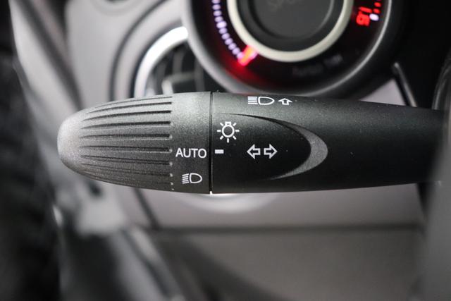 595C Turismo MY22 1.4 T-Jet 121kW (165 PS)676 - Campovolo Grau 379- Integral-Sportsitze Stoff Schwarz/Verdeck Schwarz "3L2 Linea F595 3L4 Tech Paket 499 Reifenreparaturset Kit ""Fix&Go"" 925 Windschott 9SV"