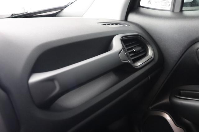 Jeep Renegade 1.5 T4 DCT7 e-Hybrid Limited 1469 96 kW601 - Solid Black 020 Stoff Schwarz "Navigationssystem 2T2 Funktions-Paket CommandView® Panorama-Glasschiebedach 7KS Winter-Paket UGM Uconnect Smartouch 8.4 mit 8,4""-Touchscreen, Navigationssystem, Bluetooth, AUX-IN-und USB sowie DAB, Apple CarPlay&Android Auto und LIVE Services 070 Seitenscheiben hinten und Heckscheibe verdunkelt 5CK Solid Black"