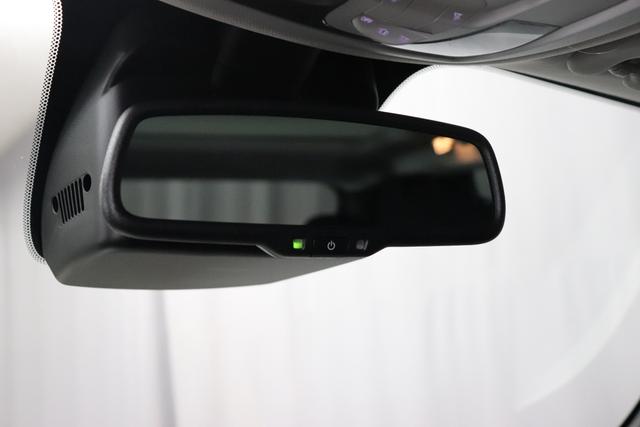 Jeep Renegade 1.0 T3 GSE Limited 999 88 kW503 Sting Grey 020 Stoff schwarz "2T2 Funktions-Paket CommandView® Panorama-Glasschiebedach 2Y7 Business-Paket 7KS Winter-Paket 8CZ Sting Grey"