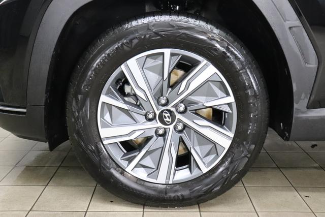 Hyundai Tucson Family 1.6 Schalter Schwarz Stoff
