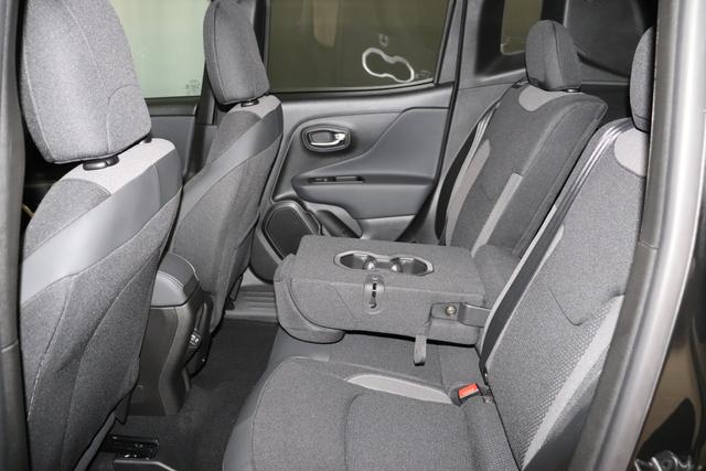 Jeep Renegade 1.6 Multijet 16v Limited 1598 96kW 130MT FWD601 - Solid Black 020 Stoff schwarz "5CK Solid Black Uconnect VP2 Multimedia mit 8.4"" Display mit MultitouchFunktion (Bluetooth®, 2x USB, Apple CarPlay/ Android Auto uvm.) inkl. GPS Navigationssystem 8F6 Reifen-Reparatur-Set (Kit Fix&Go) 2T2 Funktions-Paket CommandView® Panorama-Glasschiebedach Winter-Paket 070 Stark abgedunkelte Heckscheibe und Seitenscheiben hinten hat Rückfahrkamera, Sitzheizung, "